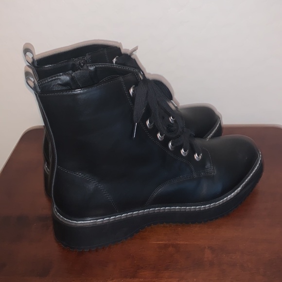 MADDEN GIRL BRAND NEW SIZE 11 JET BLACK & SUPER CUTE COMBAT BOOTS - Picture 3 of 10